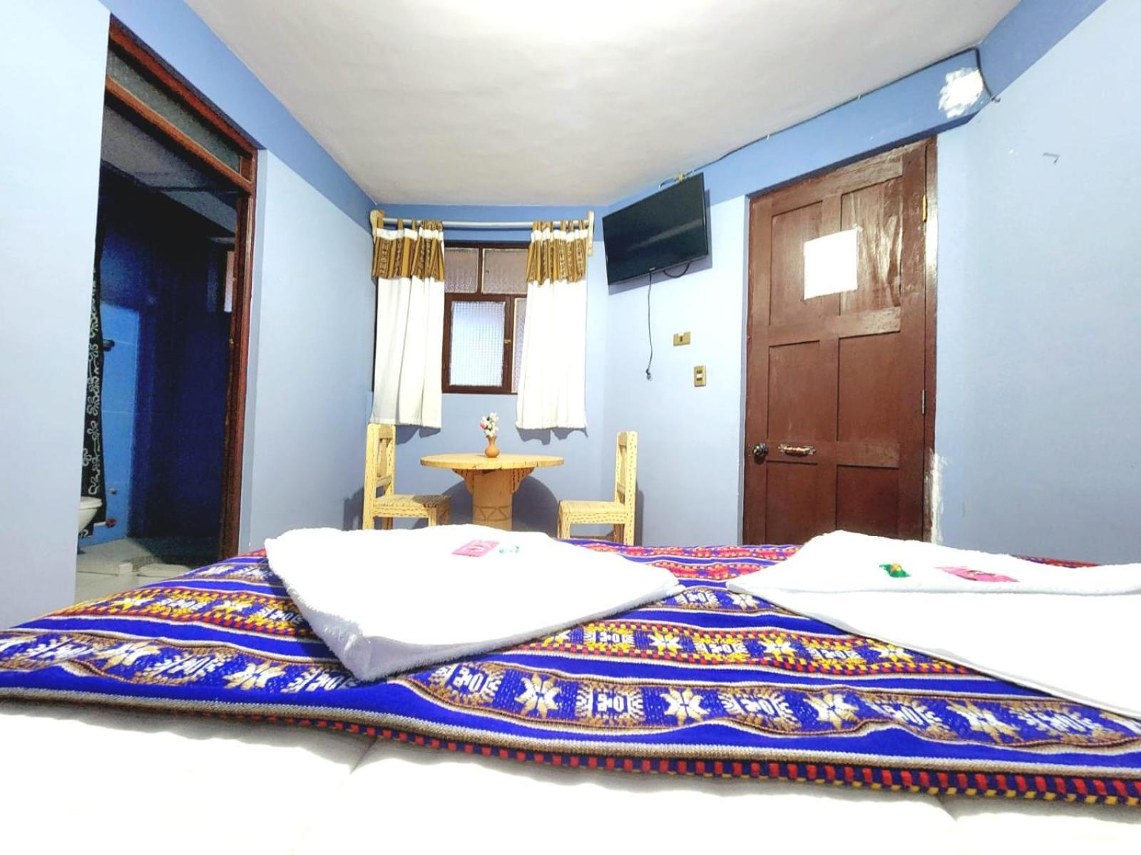 Hotel Aguilar Uyuni Exteriör bild