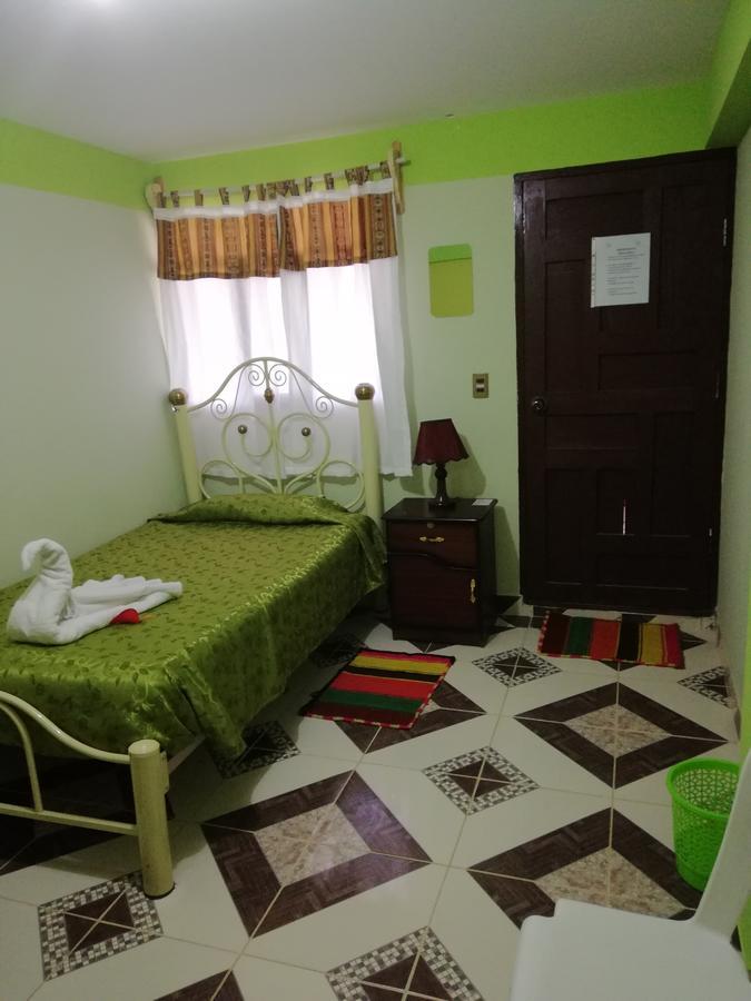 Hotel Aguilar Uyuni Exteriör bild