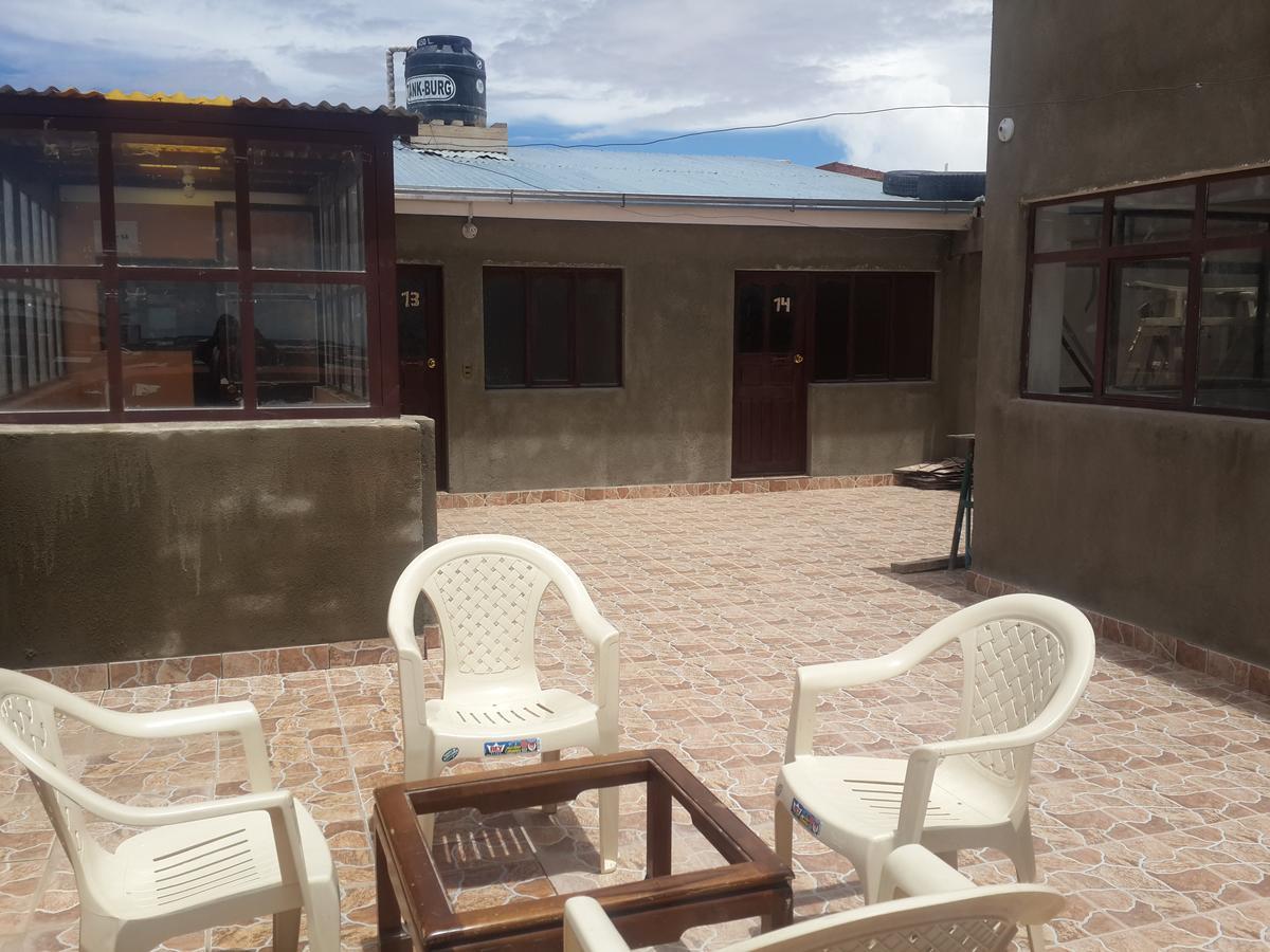 Hotel Aguilar Uyuni Exteriör bild